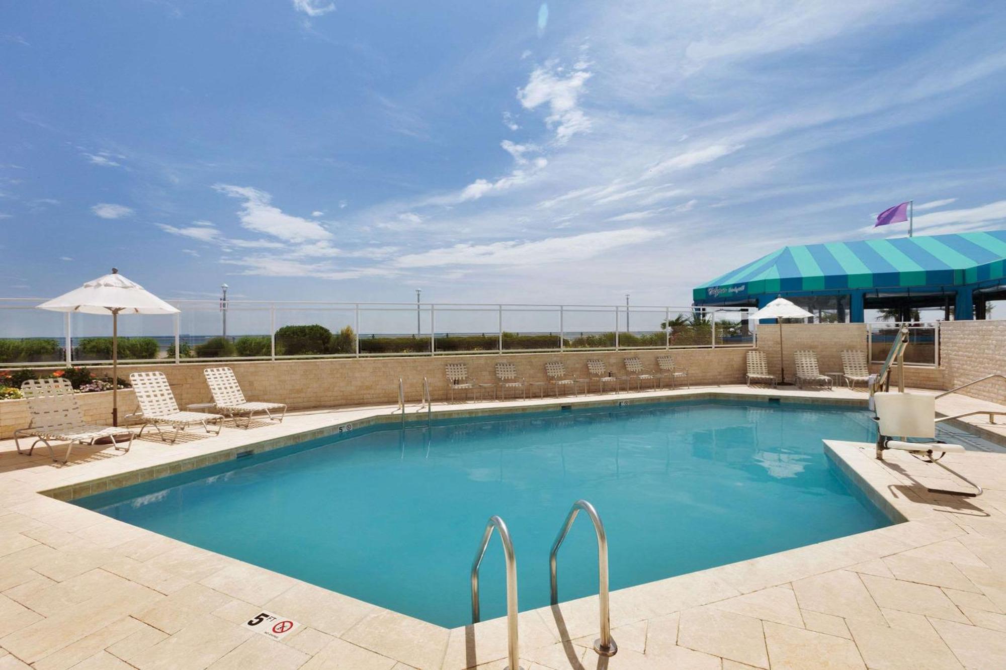 Surfbreak Virginia Beach Oceanfront, Ascend Hotel Collection Bagian luar foto