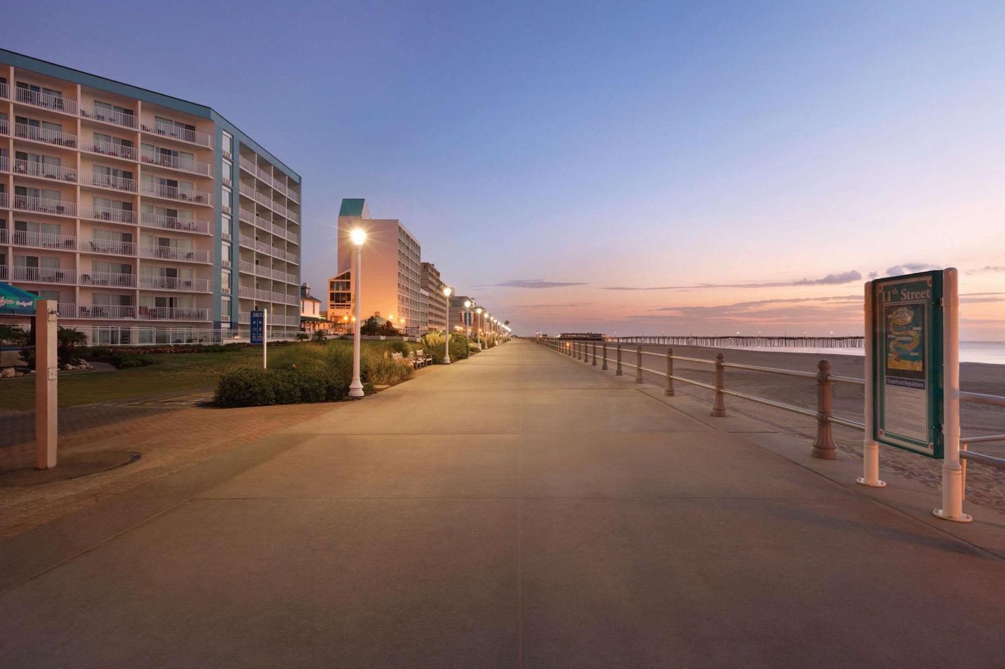 Surfbreak Virginia Beach Oceanfront, Ascend Hotel Collection Bagian luar foto